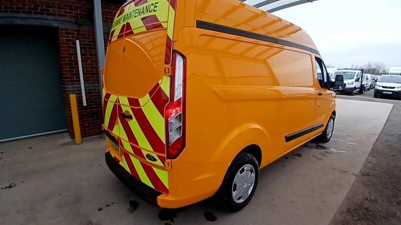 Used Ford Transit Custom Trend 2021 White Van