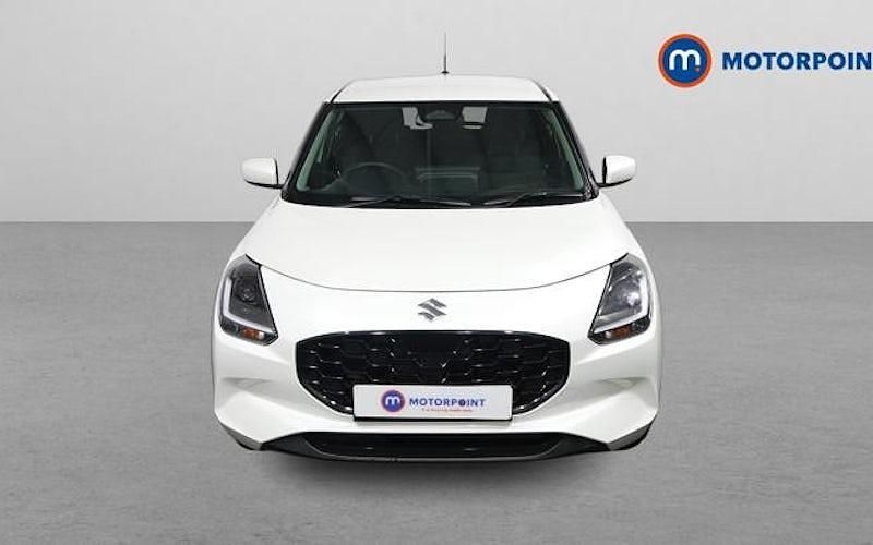 Used Suzuki Swift 82 HP (60 kW) 2025 White Hatchback
