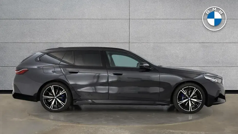 Used BMW 520 M Sport 205 HP (150 kW) 2025 Grey Estate