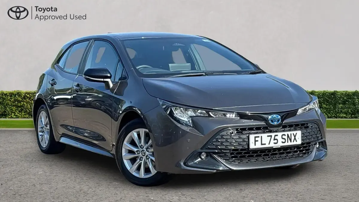Used Toyota Corolla 140 HP (102 kW) 2025 Hatchback