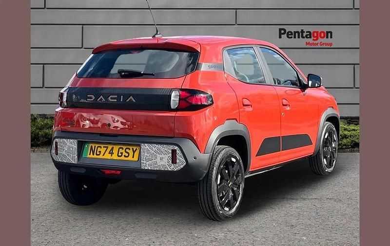 Used Dacia Spring Extreme 47 kW (65 HP) 2024 Red Hatchback