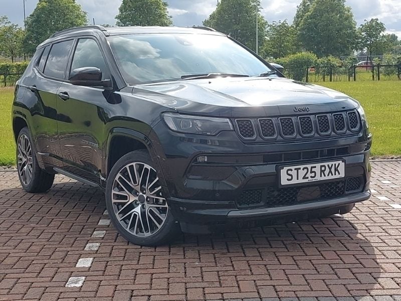 Black New 2025 Jeep Compass Summit SUV | £26,998 (Fair price) - Image 1/4