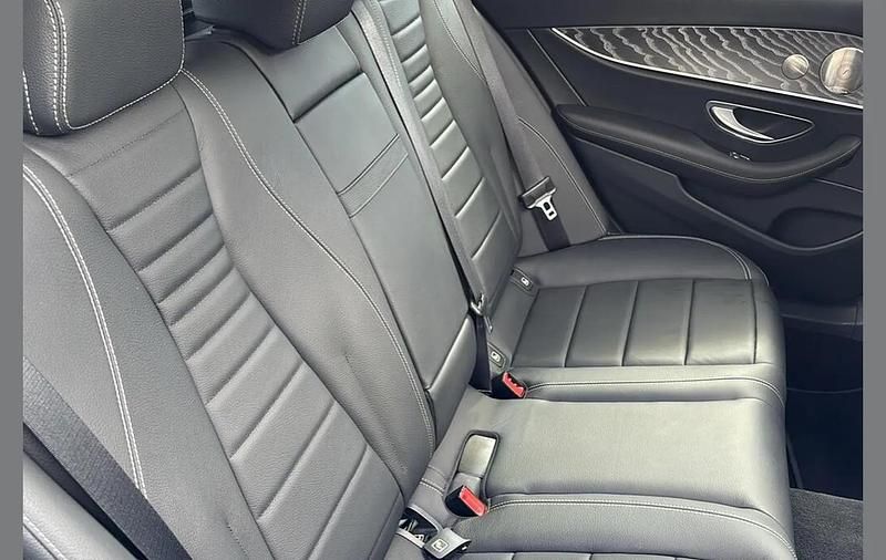 Used Mercedes E200 AMG line 200 HP (147 kW) 2022 Blue Estate