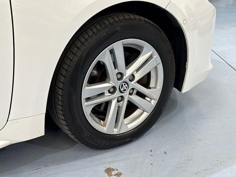 Begagnad Toyota Corolla 184 HK (135 kW) 2020 Vit Kombi