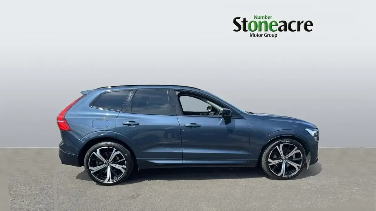 Used Volvo XC60 Ultra 250 HP (183 kW) 2025 Blue SUV