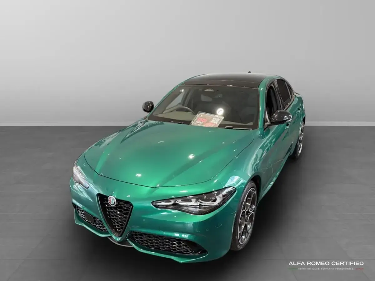 New Alfa Romeo Giulia Veloce 276 HP (202 kW) 2026 Green Sedan