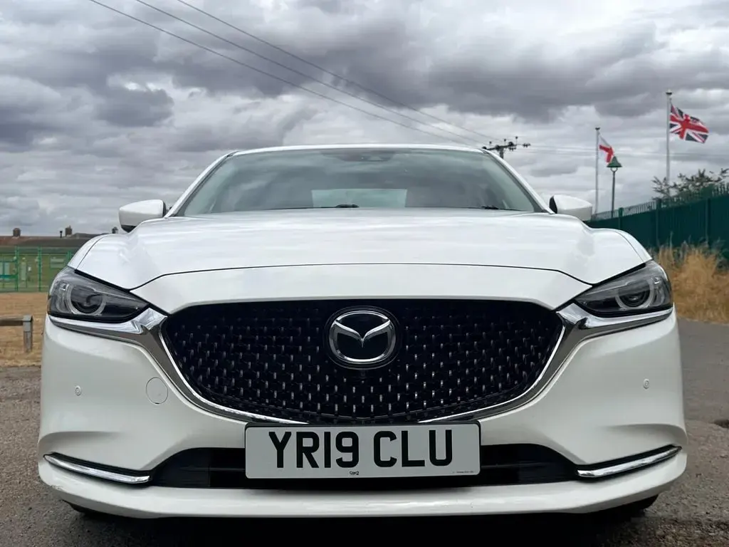 Used Mazda 6 Inclusive 165 HP (121 kW) 2019 White Sedan