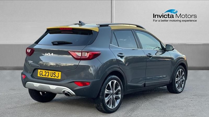 Used Kia Stonic 99 HP (72 kW) 2023 Grey SUV