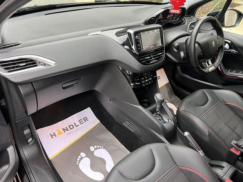 Used Peugeot 208 GT-line 2018 Black Hatchback
