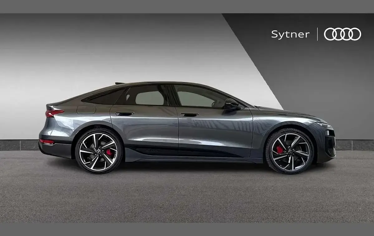 Novo Audi A6 e-tron Comfort 206 kW (281 HP) 2026 Cinzento Citadino
