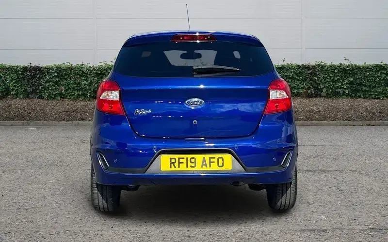 Second-hand Ford Ka Plus Zetec 86 CP (63 kW) 2019 Albastru Hatchback