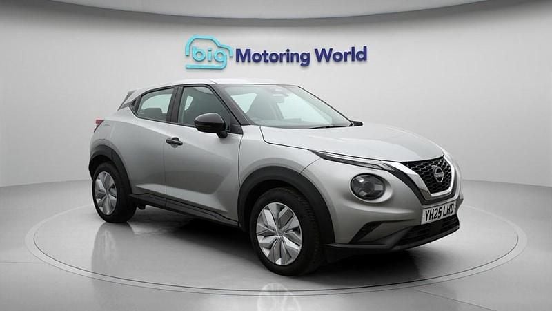 Used Nissan Juke Acenta Premium 114 HP (83 kW) 2025 Silver SUV