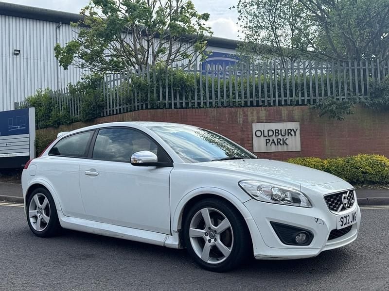 Used Volvo C30 R-Design 145 HP (106 kW) 2012 White Hatchback