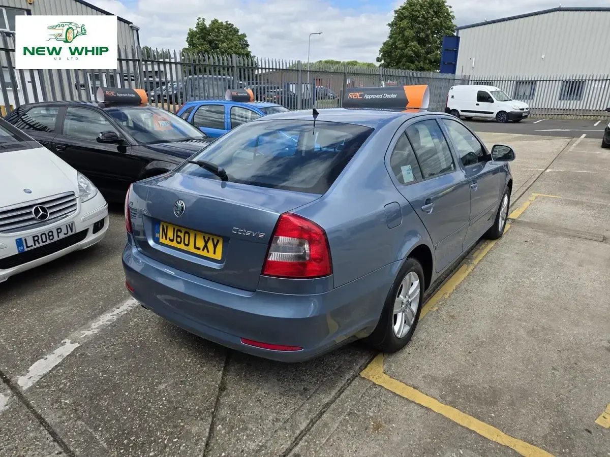 Used Skoda Octavia SE 122 HP (89 kW) 2010 Grey Hatchback