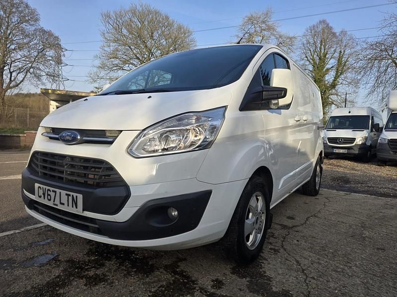 Begagnad Ford Transit Custom Limited 2017 Vit