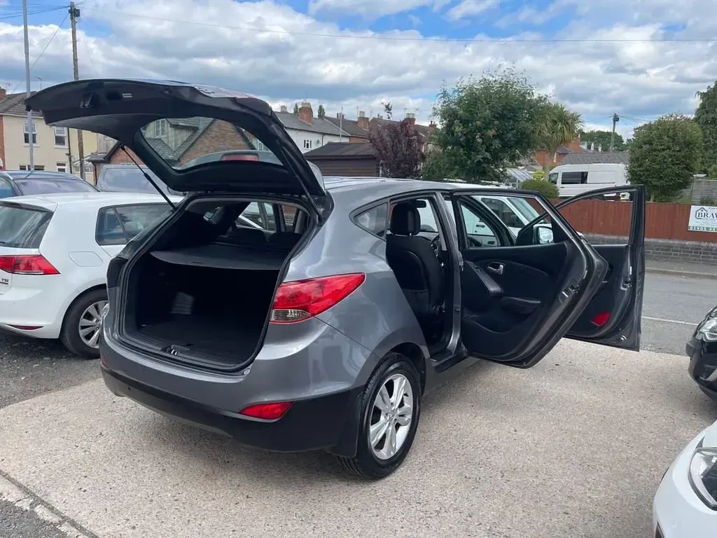Begagnad Hyundai ix35 Style 135 HK (99 kW) 2012 Grå SUV