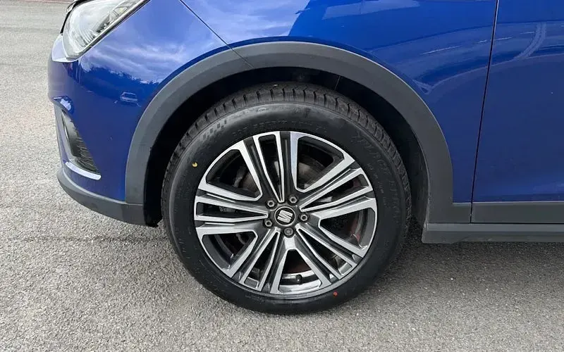 Used Seat Arona XCELLENCE 110 HP (80 kW) 2020 Blue SUV