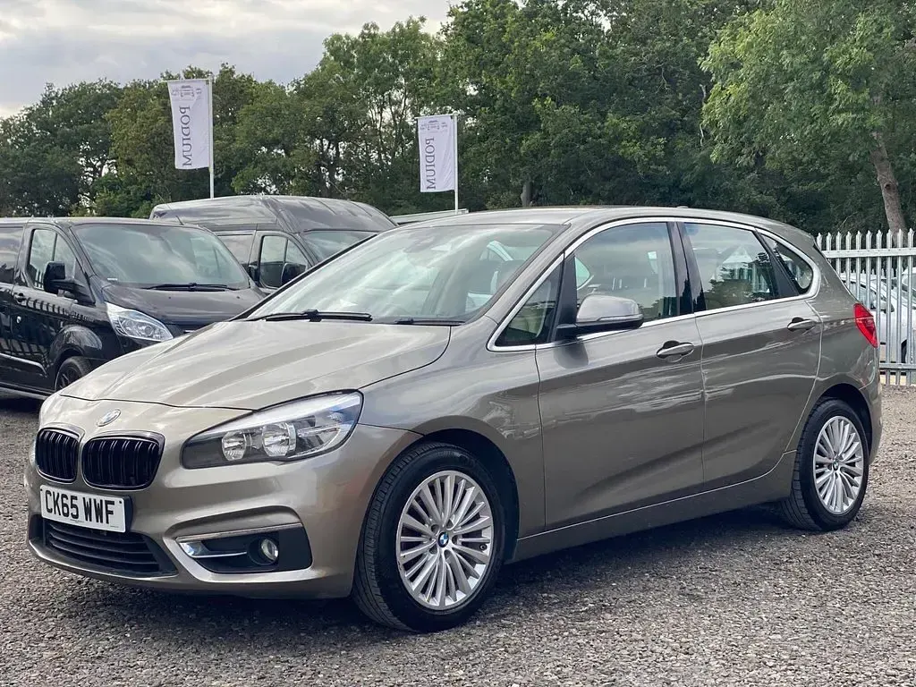 Used BMW 216 Active Tourer Luxury Line 116 HP (85 kW) 2015 Silver MPV
