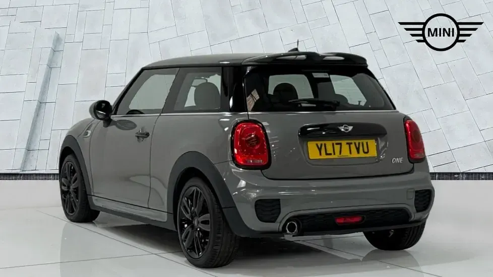 Used Mini ONE Hatch 101 HP (74 kW) 2017 Grey Hatchback