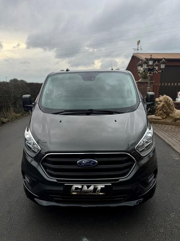 Used Ford Transit Custom Limited 185 HP (136 kW) 2020 Grey Van