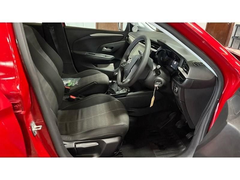 Second-hand Vauxhall Corsa Design Edition 2022 Roșu Hatchback
