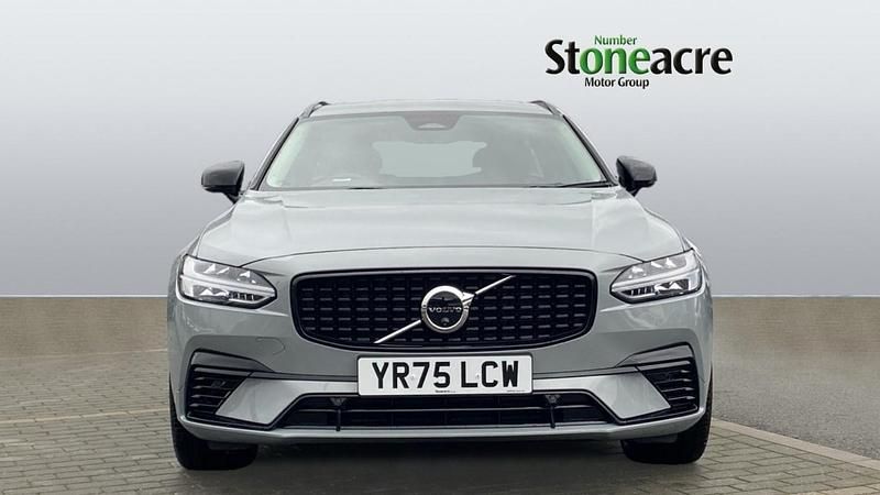 Used Volvo V90 Plus 350 HP (257 kW) 2025 Grey Estate