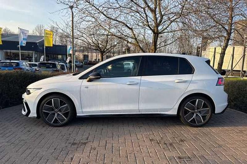 New VW Golf VIII Black Edition 150 HP (110 kW) 2025 Special solid  moonstone grey Hatchback