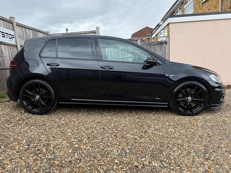 Używany VW Golf VII R 310 KM (228 kW) 2018 Czarny Hatchback