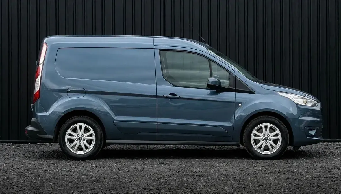 Used Ford Transit Connect Limited 120 HP (88 kW) 2019 Blue MPV