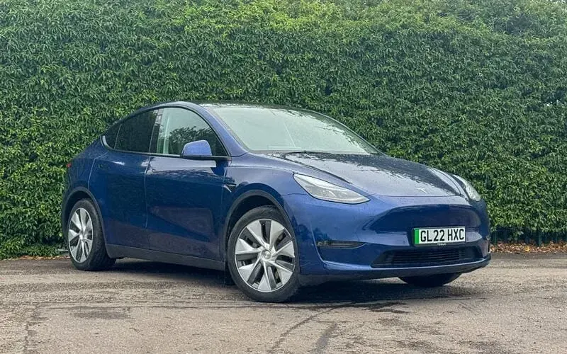 Used Tesla Model Y Long Range AWD 286 kW (389 HP) 2025 SUV