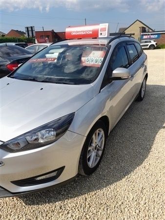 Silver Used 2015 Ford Focus Zetec Estate | £5,995 (Super price) - Image 1/1