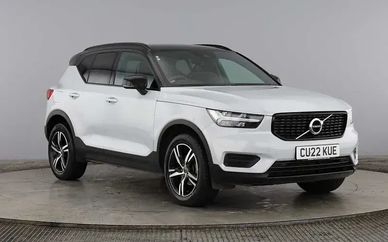 Used Volvo XC40 R-Design 163 HP (119 kW) 2021 SUV