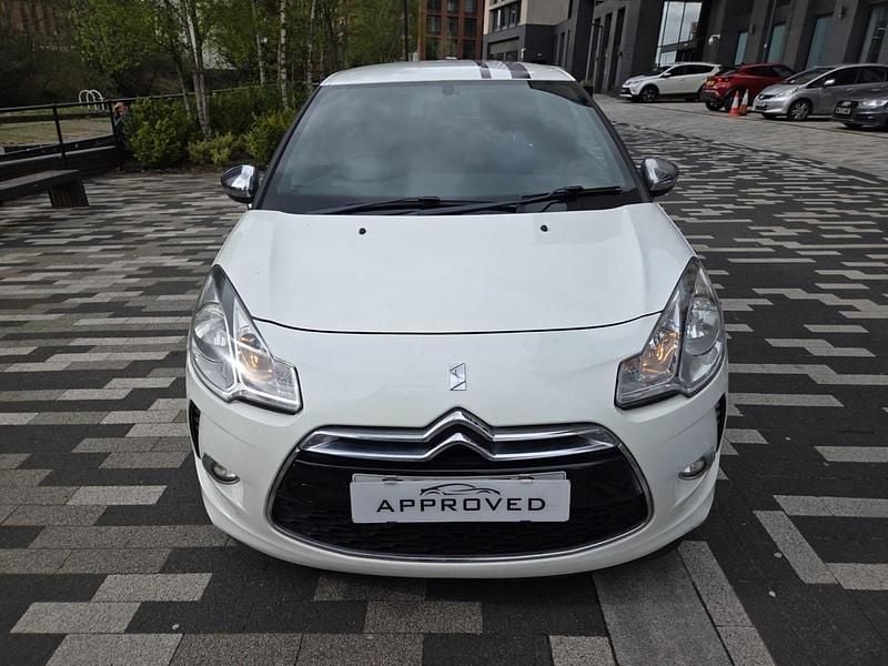 Used Citroën DS3 110 HP (80 kW) 2011 White Hatchback