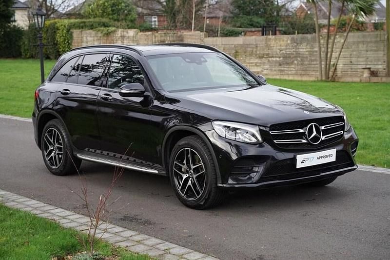Used Mercedes GLC250 AMG line 204 HP (150 kW) 2017 Black Estate
