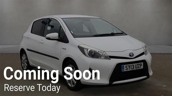 White Used 2013 Toyota Yaris T4 Hatchback | £8,490 (Good price) - Image 1/1