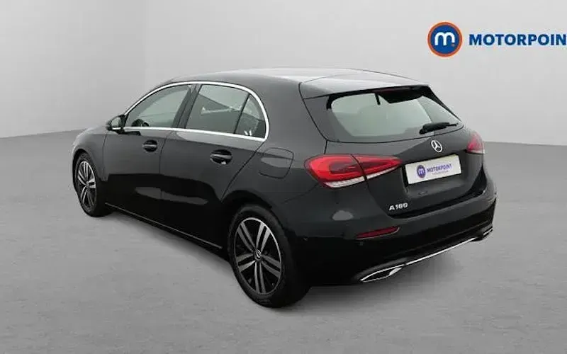 Używany Mercedes A180 Executive 136 KM (100 kW) 2022 Hatchback