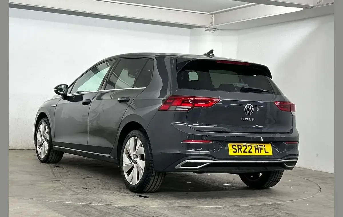 Used VW Golf VIII Style 130 HP (95 kW) 2022 Grey Hatchback