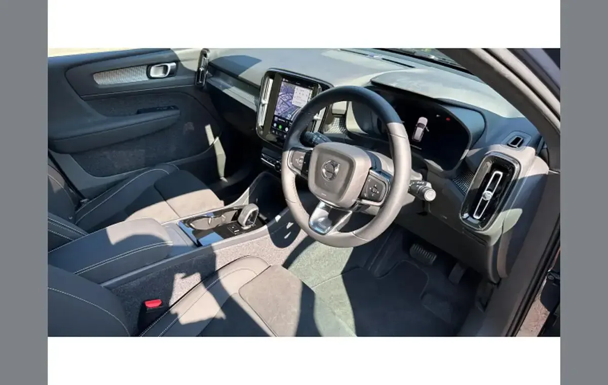 Used Volvo EX40 Plus 182 kW (248 HP) 2026 Blue SUV