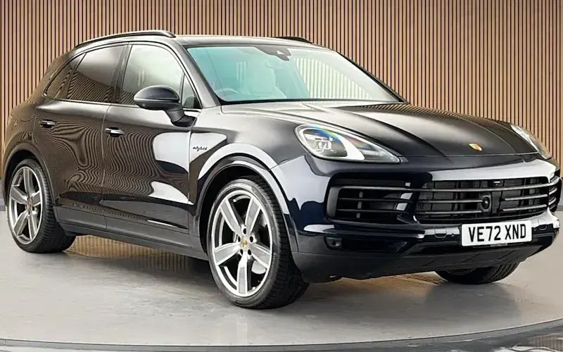 Used Porsche Cayenne Platinum Edition 462 HP (339 kW) 2022 SUV