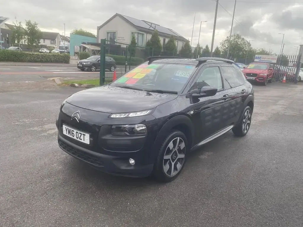 Used Citroën C4 Cactus Flair 2016 Black Hatchback