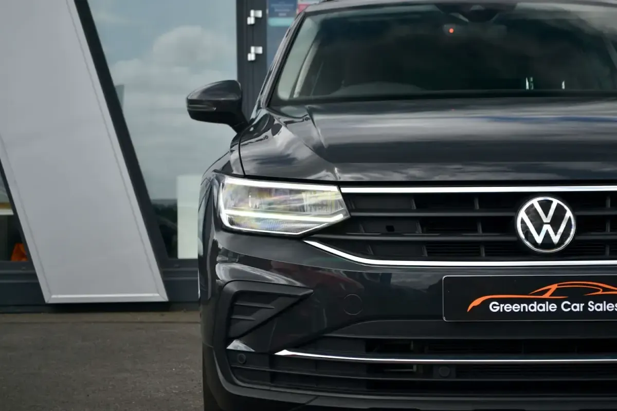 Used VW Tiguan Life 150 HP (110 kW) 2021 Grey SUV