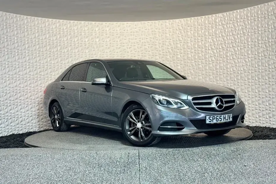 Begagnad Mercedes E220 SE 2016 Grå Sedan
