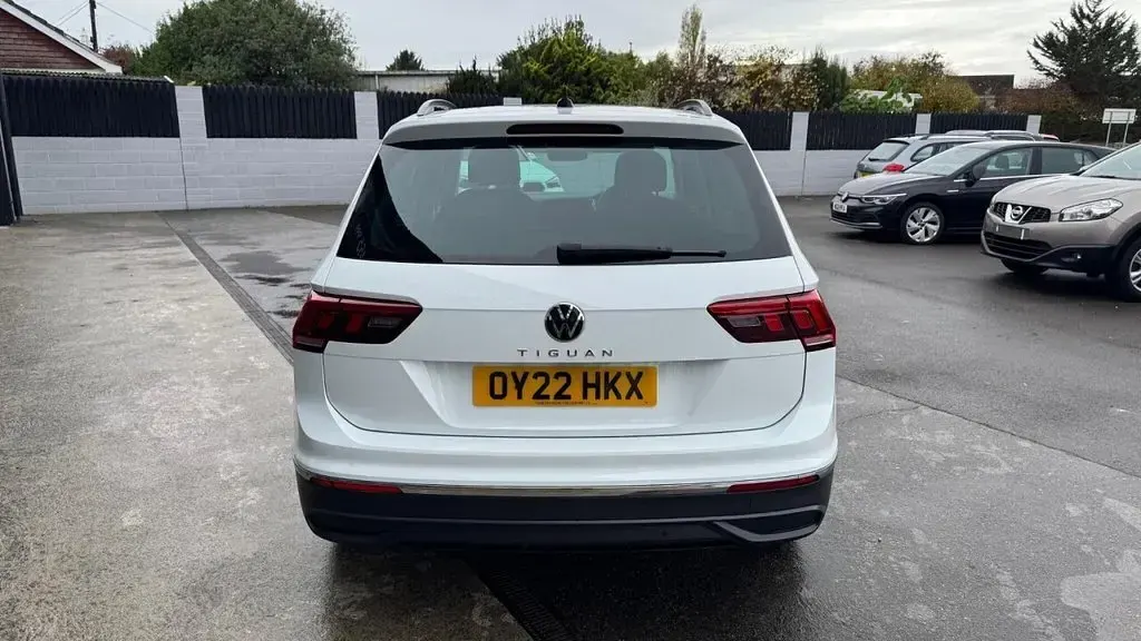 Used VW Tiguan Active 147 HP (108 kW) 2022 White SUV