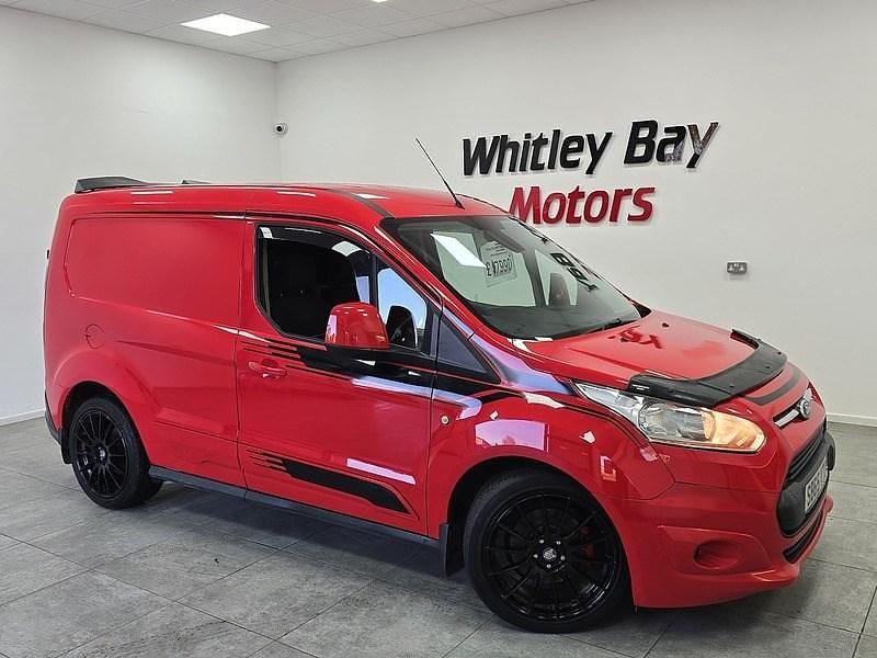 Red Used 2015 Ford Transit Connect Limited MPV | £7,990 (Super price) - Image 1/4