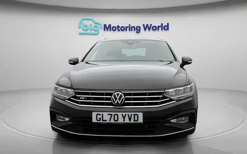 Used VW Passat R-line 150 HP (110 kW) 2023 Estate