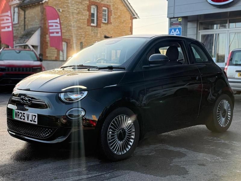 New Fiat 500e 85 kW (116 HP) 2025 Black Hatchback