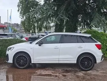 Used Audi Q2 Black Edition 150 HP (110 kW) 2022 White SUV