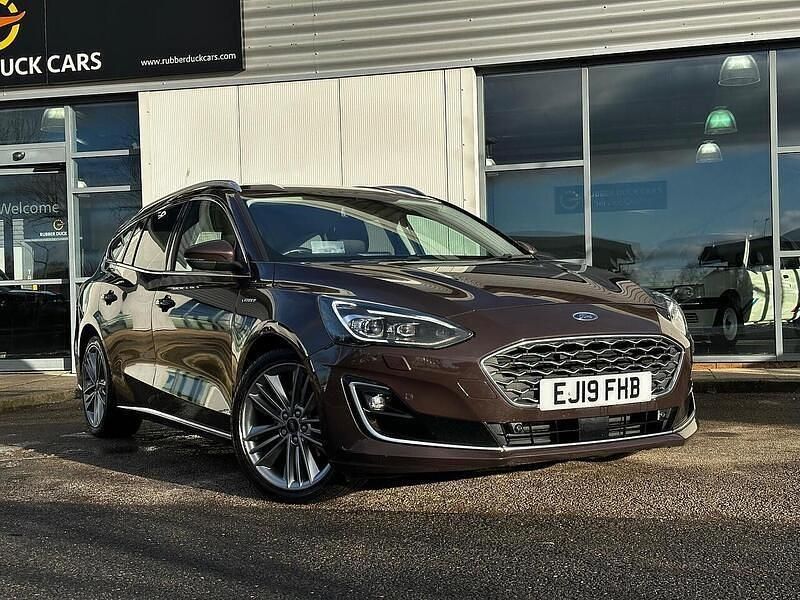 Used Ford Focus Vignale 150 HP (110 kW) 2019 Mauve/purple Estate