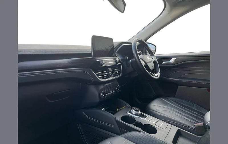 Used Ford Kuga Vignale 221 HP (162 kW) 2022 Red SUV