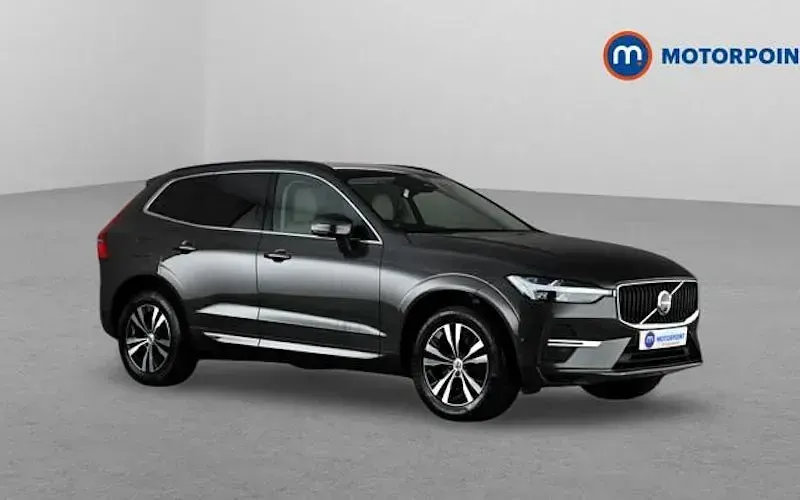 Used Volvo XC60 Momentum 250 HP (183 kW) 2021 SUV